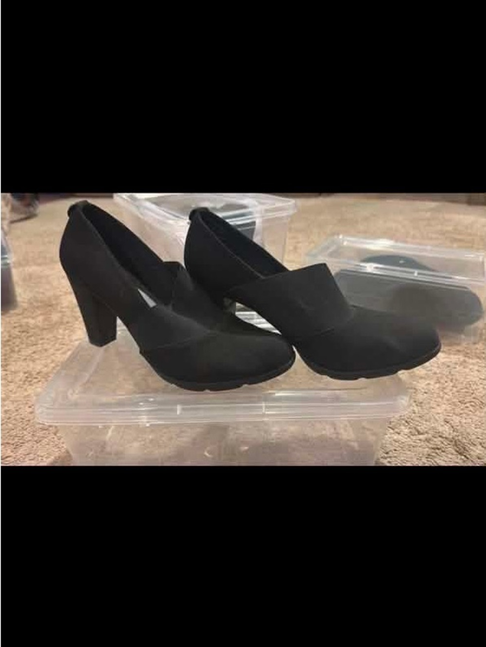 Women's Classic Black Mid-Heel Pumps